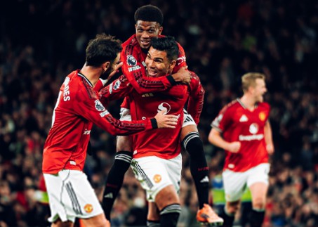 หลัง 7 ปี! คาเซมิโร่จ่ายบอลและยิงประตูในลีกอีกครั้งครั้งสุดท้ายคือตอนที่เขาอยู่กับเรอัล มาดริด