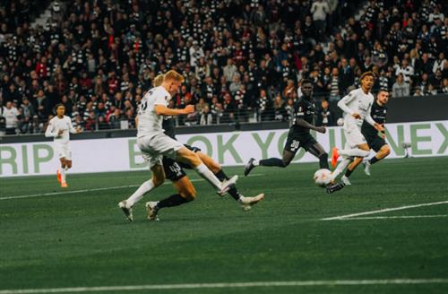 ไอน์ทรัค แฟร้งค์เฟิร์ต vs ริกัส เอฟเอส