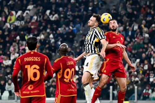 โรม่า vs เครโมเนเซ่